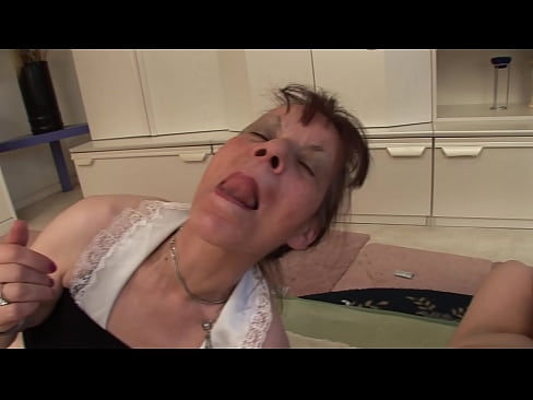 ❤️ Bi amona eta aitona batek hirukotea dute ️❌ Pornografia gogorra pornoan eu.doujin-sexy.ru ❌️