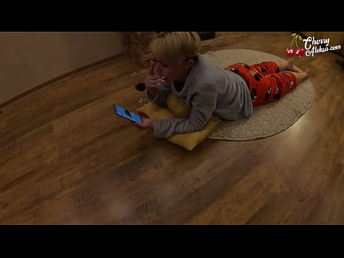 ❤️ Ilehoria zoroa zurrupatzen duen Dick erraldoia zurrupatzen eta bertan errebotatzen - Anal Sexua ️❌ Pornografia gogorra pornoan eu.doujin-sexy.ru ❌️